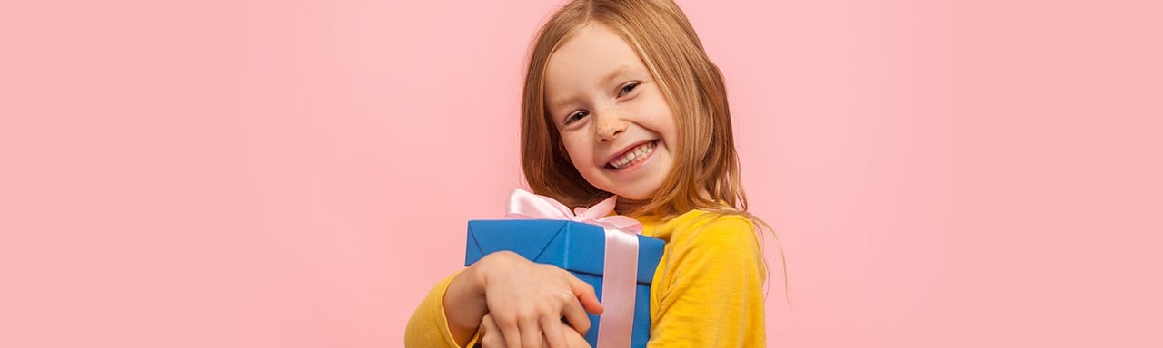 5 idées cadeaux pour un Noël plus éthique avec les enfants